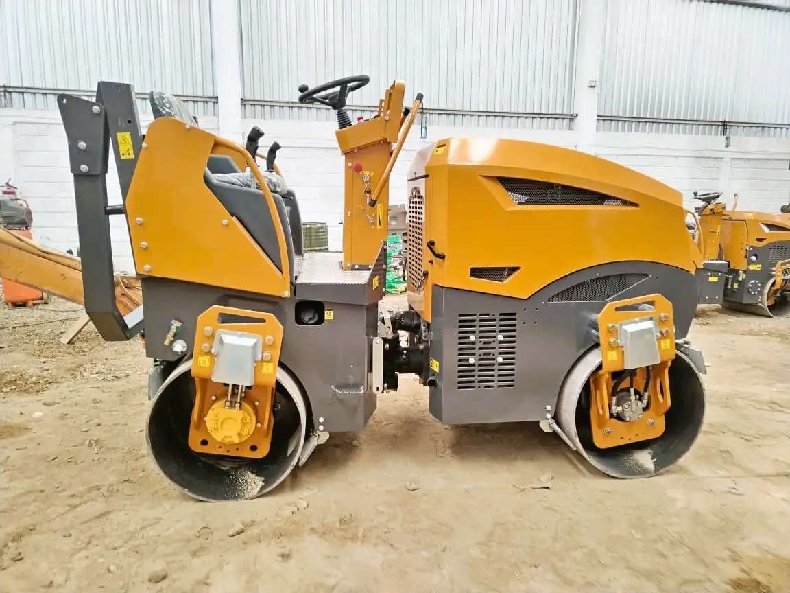 Rodillo Compactador BM3000 3 Ton, Tipo Wacker RD27 / Bomag BW120