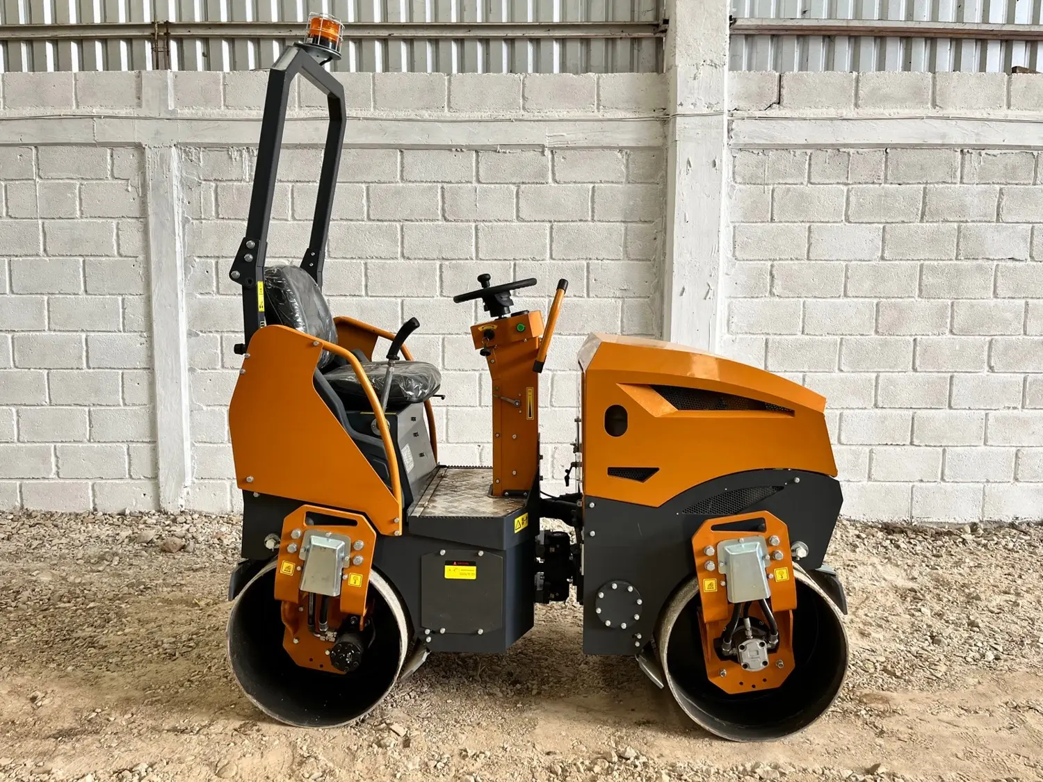 Rodillo Compactador BM1500 1.5 Ton, Tipo Wacker RD15, photo 2