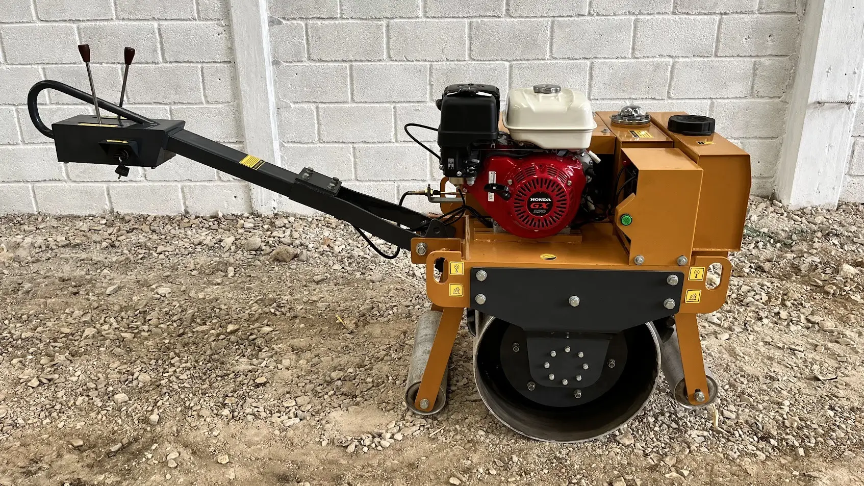 Rodillo Vibratorio BM700 (PR8) 500 Kg, Motor Honda, Tipo Wacker