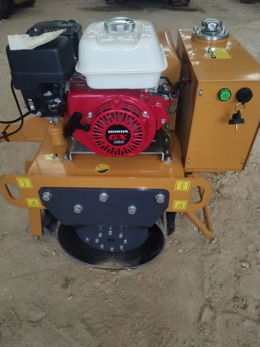 Rodillo Vibratorio BM30 (PR8) 330 Kg, Motor Honda, Tipo Wacker, photo 8