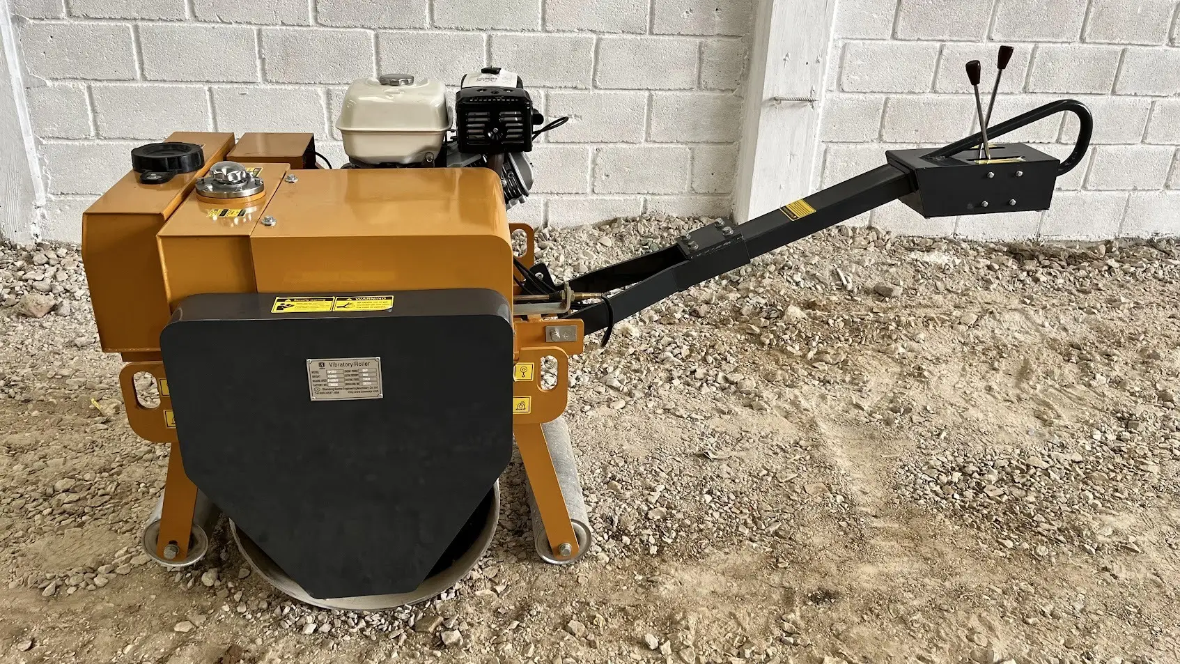 Rodillo Vibratorio BM700 (PR8) 500 Kg, Motor Honda, Tipo Wacker