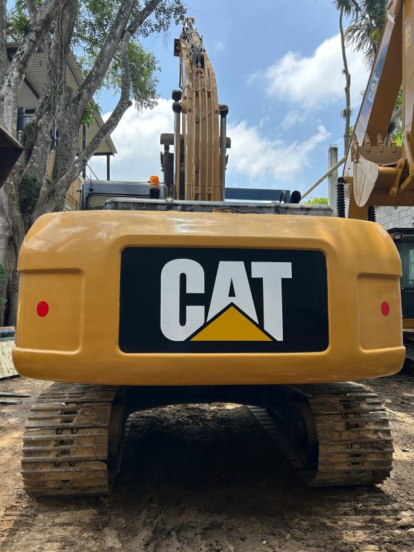 Caterpillar 320D-e 2011 - Image 8