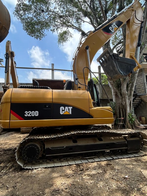 Caterpillar 320D-e 2011 - Image 3