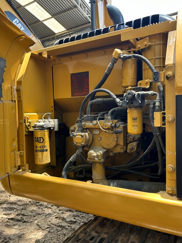 Caterpillar 320D-e 2011 - Image 15