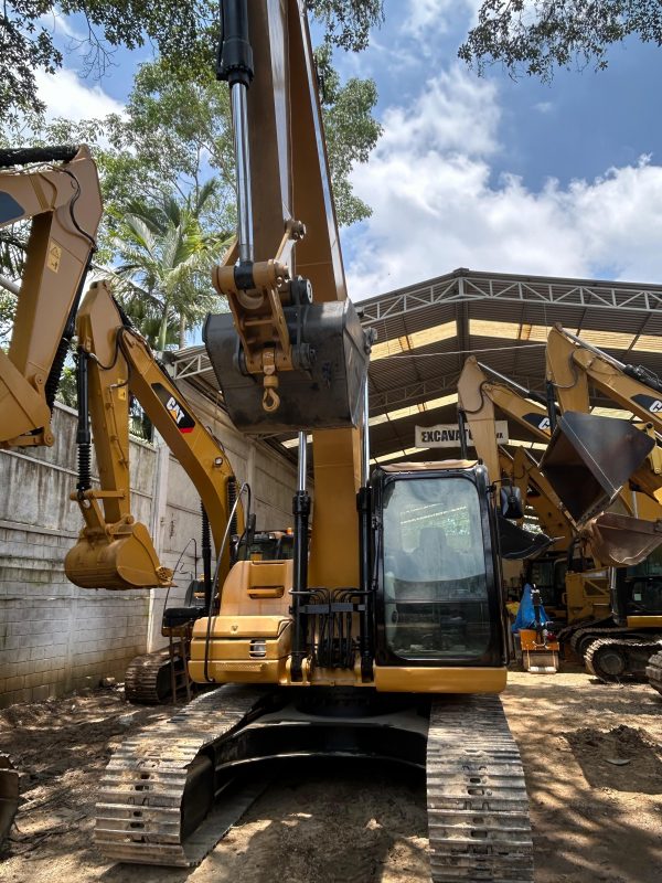 Caterpillar 320D-e 2011 - Image 13