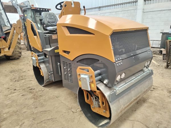 Vibro Compactador de 3Ton. BM3000 / RD27 Wacker / Bw120 Bomag - Cipsa RWYL61BC - Image 5