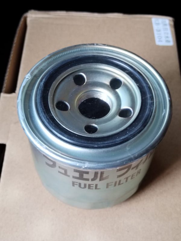 Filtro de combustible Kubota 15221-43170 - Image 6
