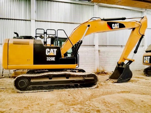 Excavadora Caterpillar 320E2 2016