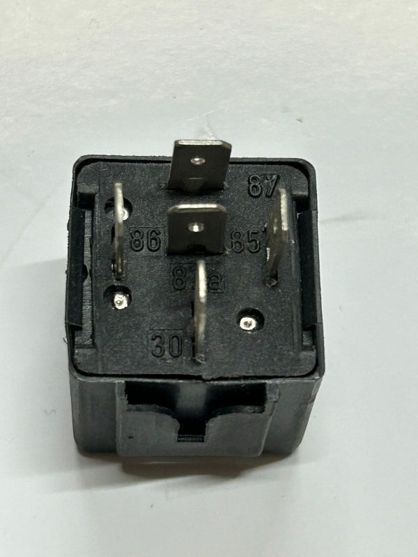 Relevador auxiliar vdo de 24v 415002010r - Image 3