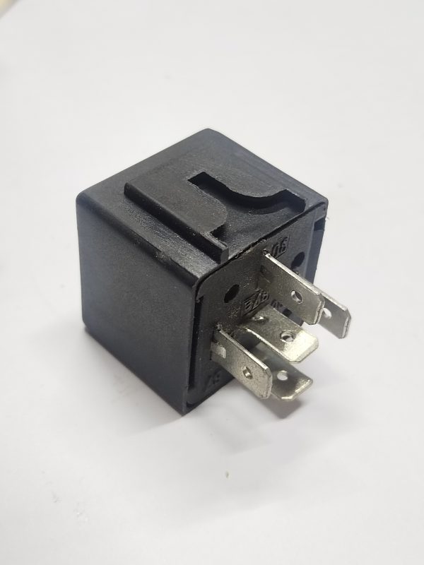 Relevador auxiliar vdo de 24v 415002010r - Image 6