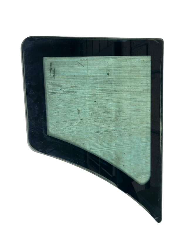 Cristal inferior puerta lado izquierdo CASE 580L R52884