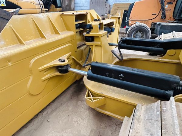 Tractor Bulldozer Caterpillar D6N LGP 2014 - Image 16