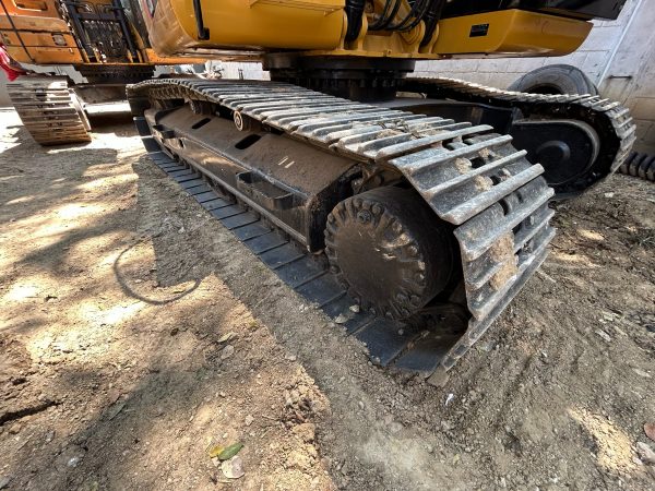 Excavadora Caterpillar 320D 2011 - Image 18