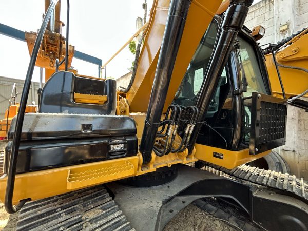 Excavadora Caterpillar 320D 2011 - Image 15