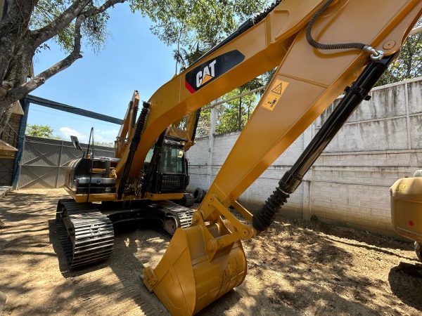 Excavadora Caterpillar 320D 2010 - Image 14