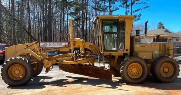 Motoconformadora Caterpillar 135H NA - Image 3