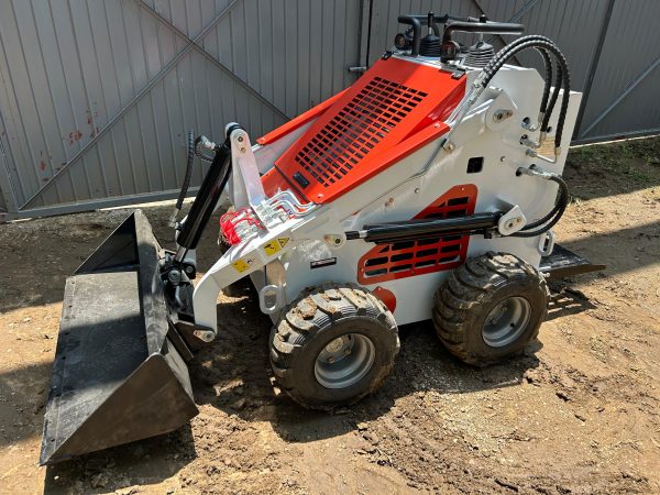 Minicargador frontal con neumáticos BMS380