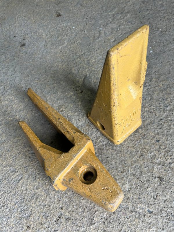 Set de punta y encía para botes de excavadora 1U3302