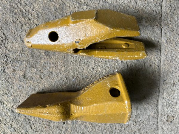 Set de punta y encía de penetración para botes de retroexcavadora 2085235 2011235 - Image 3