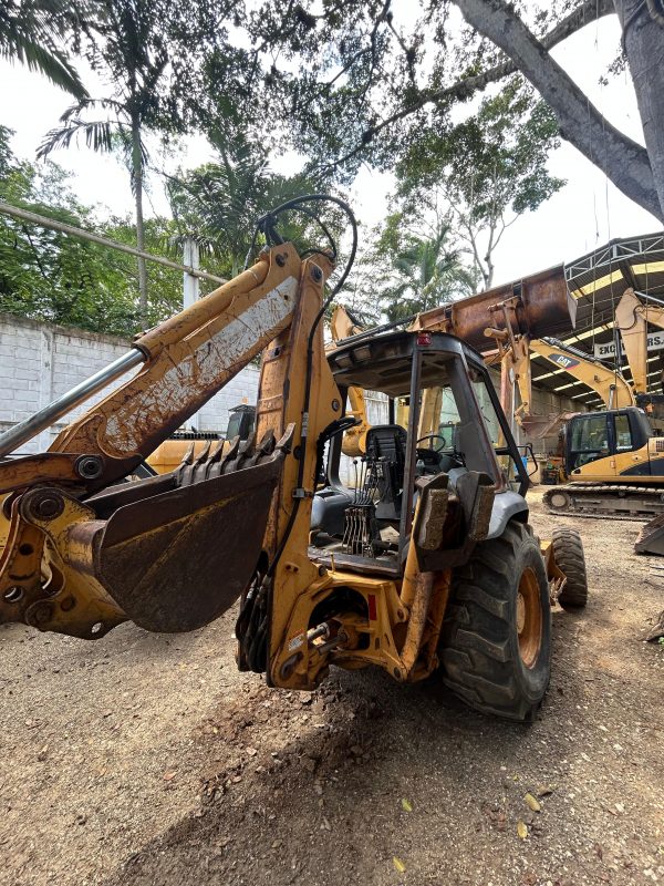 Retroexcavadora CASE 580 Super L 97 - Image 9