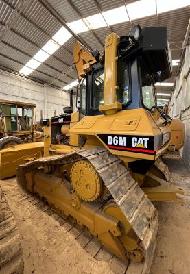 Tractor Bulldozer D6M Caterpillar 2003