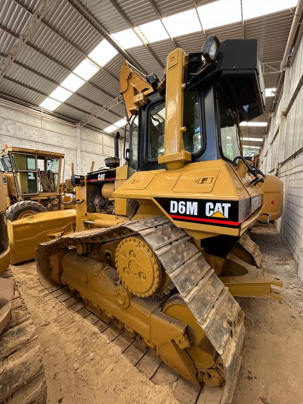 Tractor Bulldozer D6M Caterpillar 2003