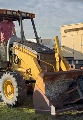 Retroexcavadora Caterpillar 430D 2002